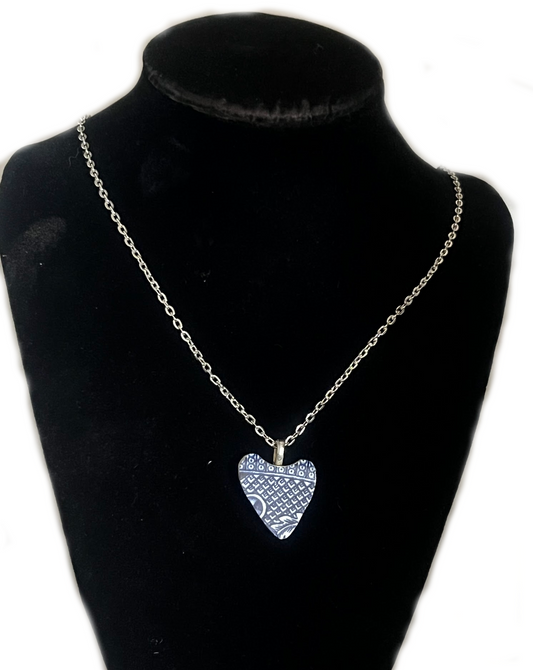 Handmade Broken China Small Heart Blue Willow China Necklace with Chain