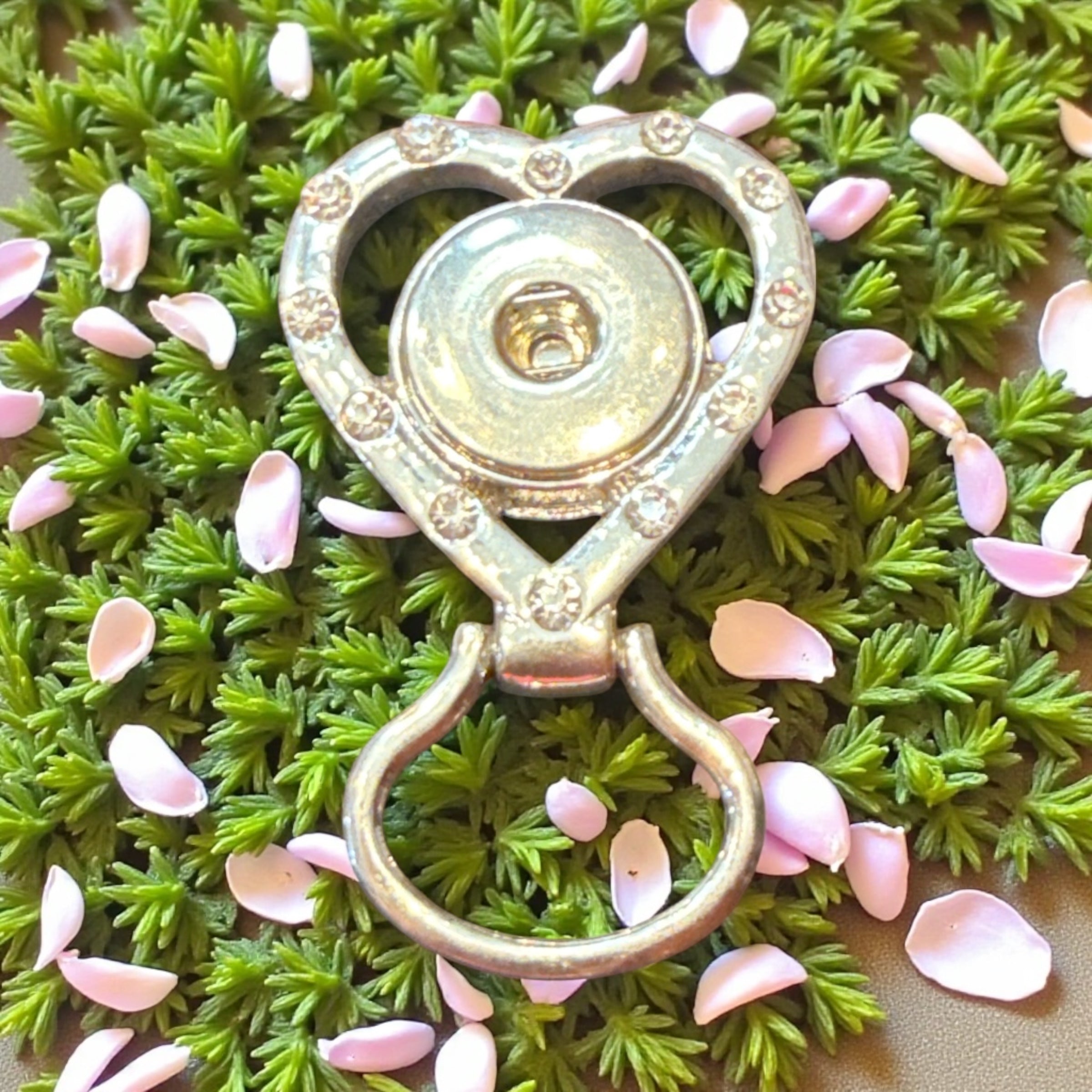 Heart Shaped Rhinestone Badge Holder or Eye Glass Holder 20mm Snap Charm for Snap Jewelry