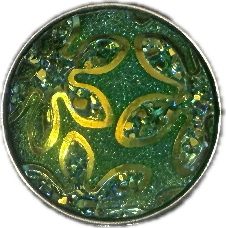 Simple Elegance Jewelry 20mm green acrylic snap charm featuring a gold glitter flower design for interchangeable jewelry