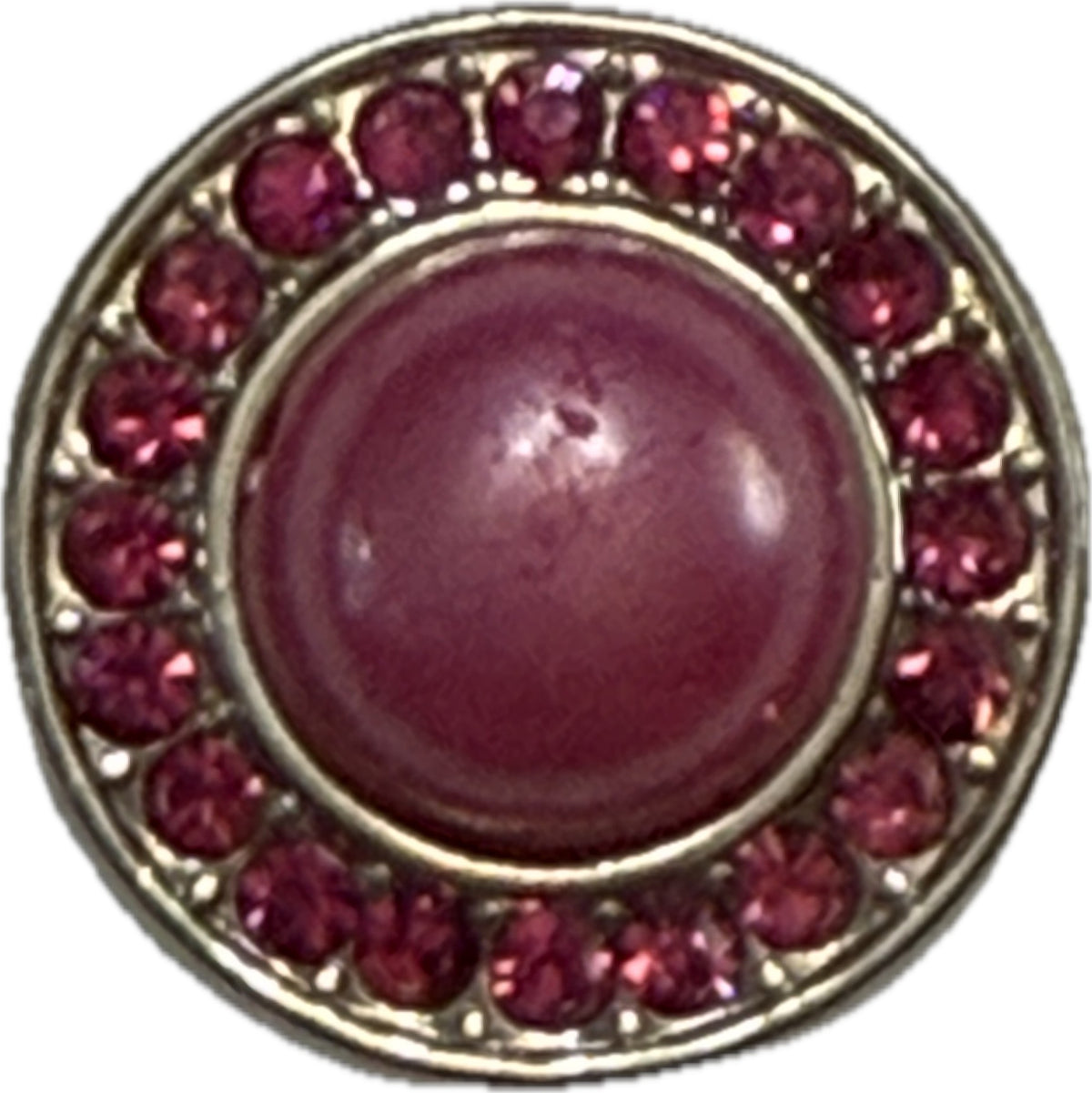 Simple Elegance Jewelry pink pearl and rhinestone snap charm for jewelry, 18mm-20mm size with sparkling accents.