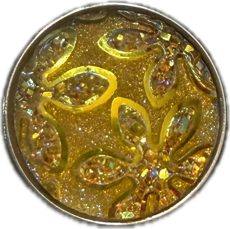 Simple Elegance Jewelry 20mm yellow acrylic snap charm featuring a glittery floral design for interchangeable jewelry
